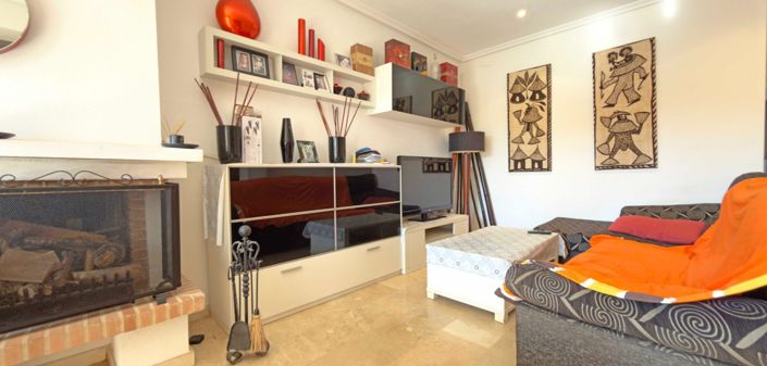 Image No.20-2 Bed Townhouse for sale