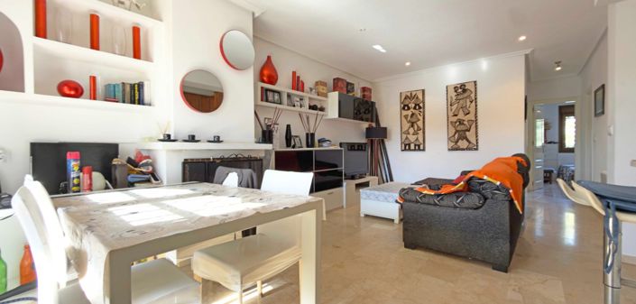 Image No.6-2 Bed Townhouse for sale