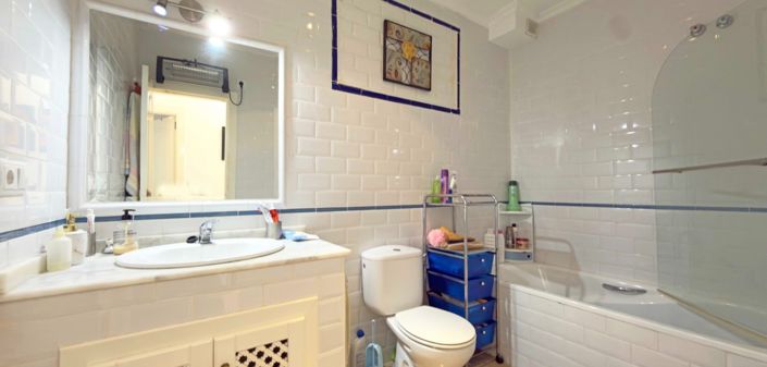 Image No.8-2 Bed Townhouse for sale