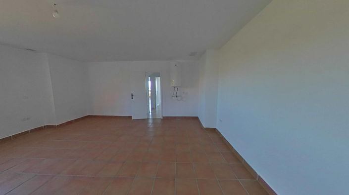 Image No.7-2 Bed Townhouse for sale