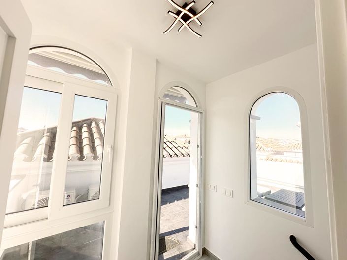 Image No.14-2 Bed Villa for sale