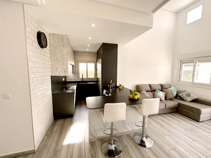 Image No.19-2 Bed Villa for sale