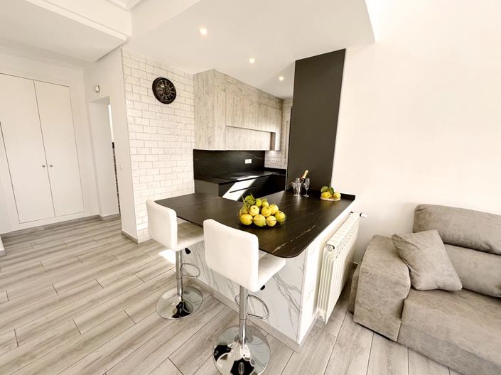 Image No.20-2 Bed Villa for sale