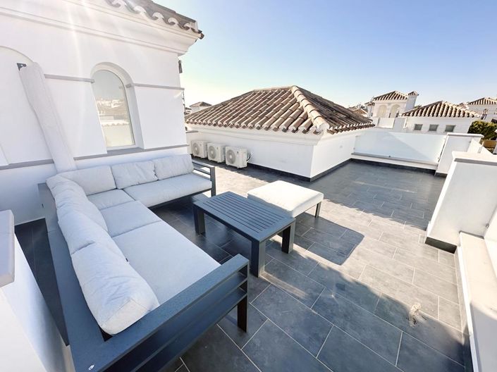 Image No.4-2 Bed Villa for sale