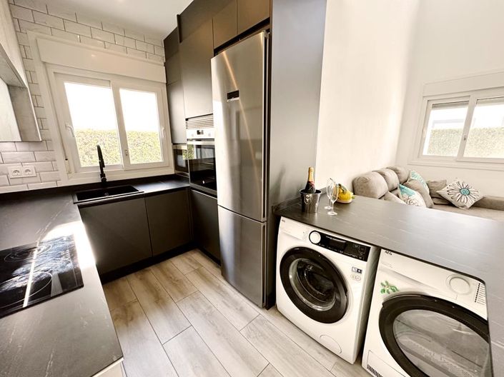 Image No.7-2 Bed Villa for sale