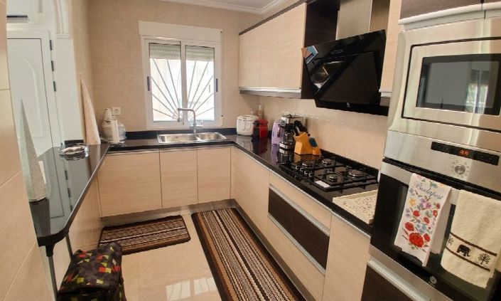 Image No.15-5 Bed Property for sale