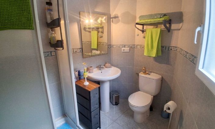 Image No.16-5 Bed Property for sale