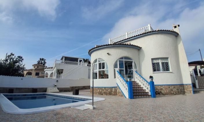 Image No.31-5 Bed Property for sale