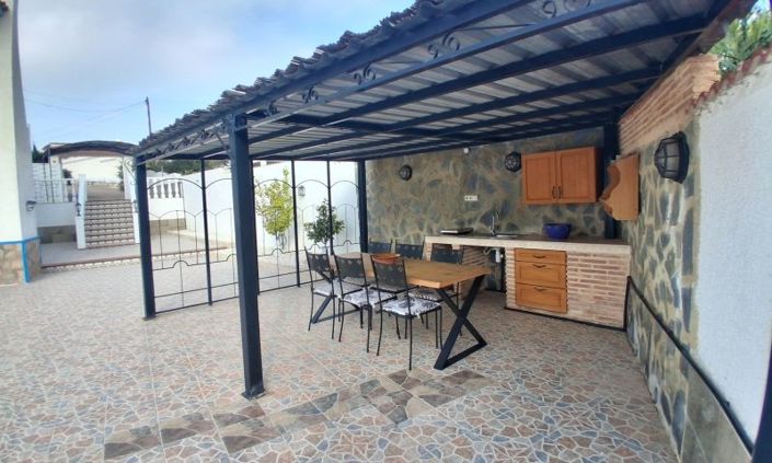 Image No.9-5 Bed Property for sale