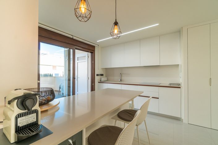 Image No.10-2 Bed Apartment for sale