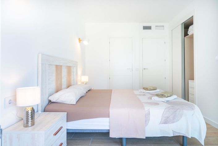 Image No.8-2 Bed Apartment for sale