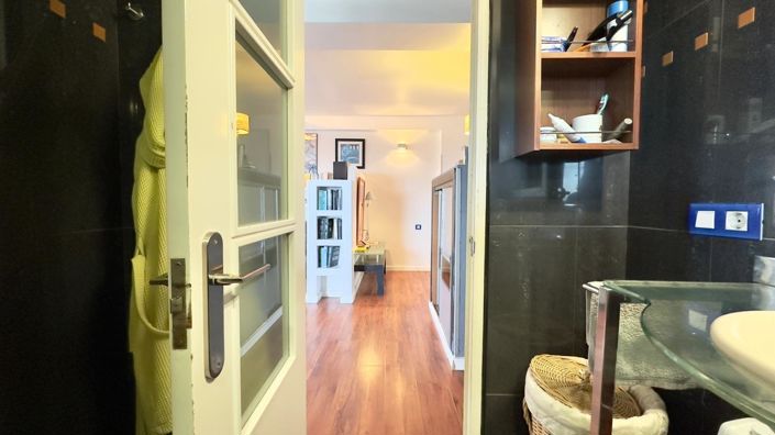 Image No.10-1 Bed Apartment for sale