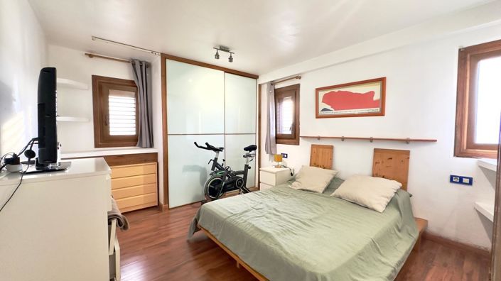 Image No.24-1 Bed Apartment for sale