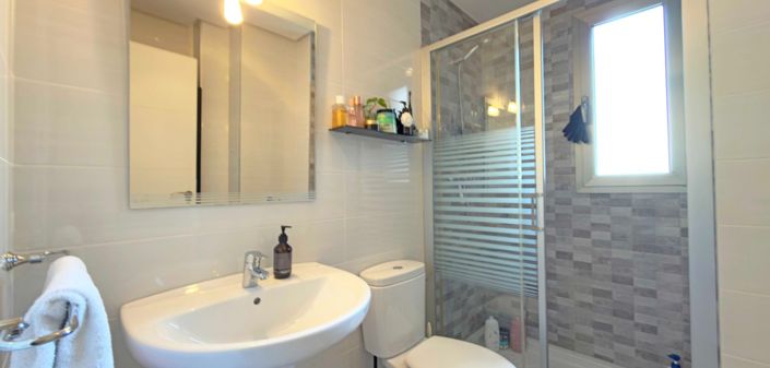 Image No.8-2 Bed Apartment for sale