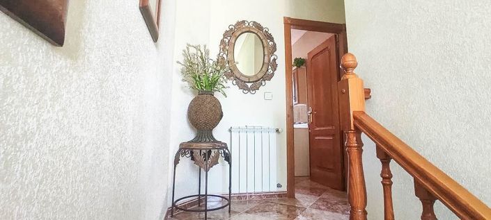 Image No.24-3 Bed Townhouse for sale