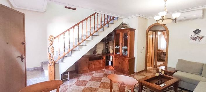 Image No.8-3 Bed Townhouse for sale