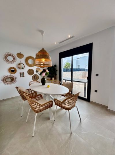 Image No.4-2 Bed Villa for sale