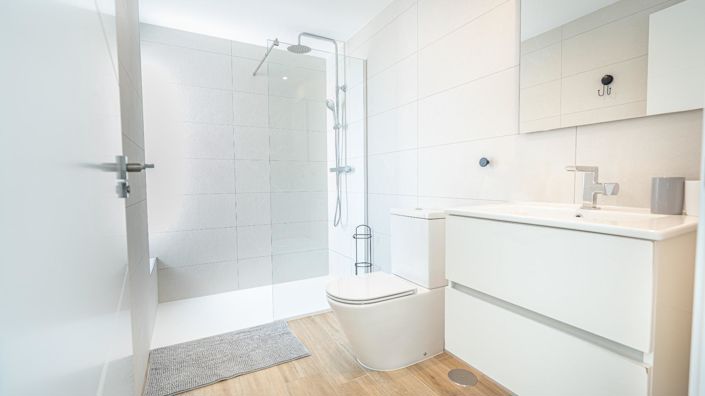 Image No.26-2 Bed Apartment for sale