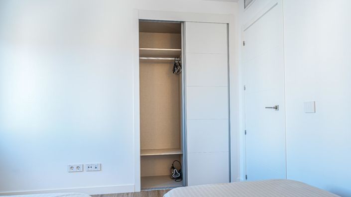 Image No.32-2 Bed Apartment for sale