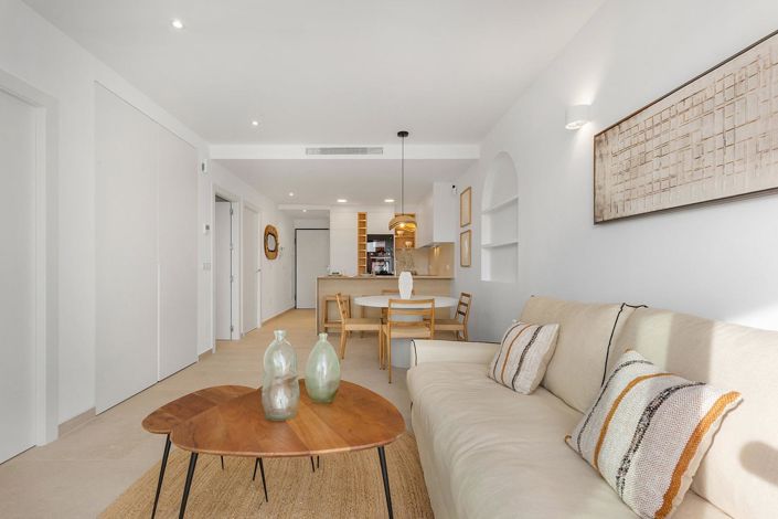 Image No.37-2 Bed Apartment for sale
