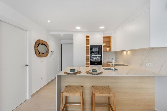 Image No.33-3 Bed Apartment for sale