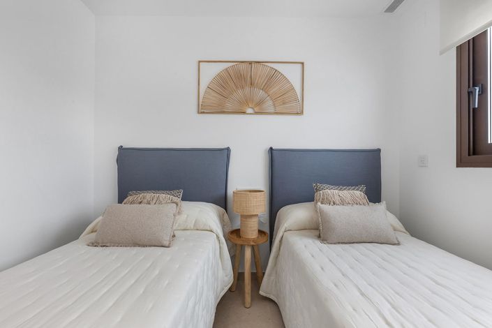 Image No.41-3 Bed Apartment for sale