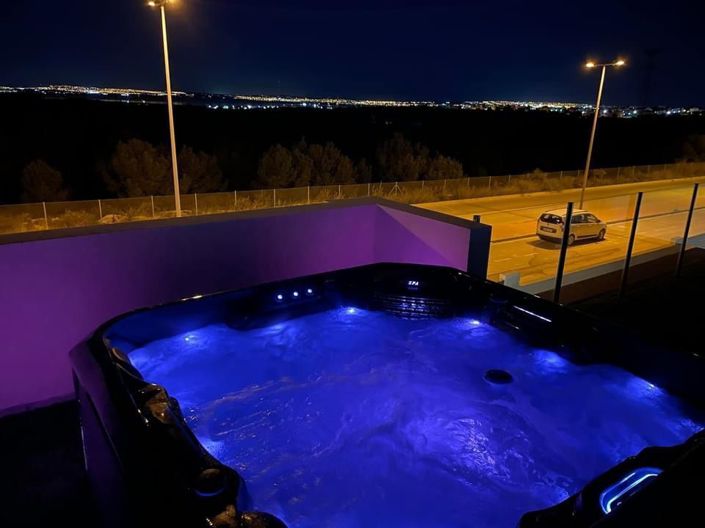 Image No.2-3 Bed Villa for sale