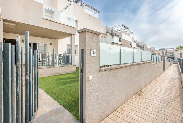 Image No.29-3 Bed Bungalow for sale