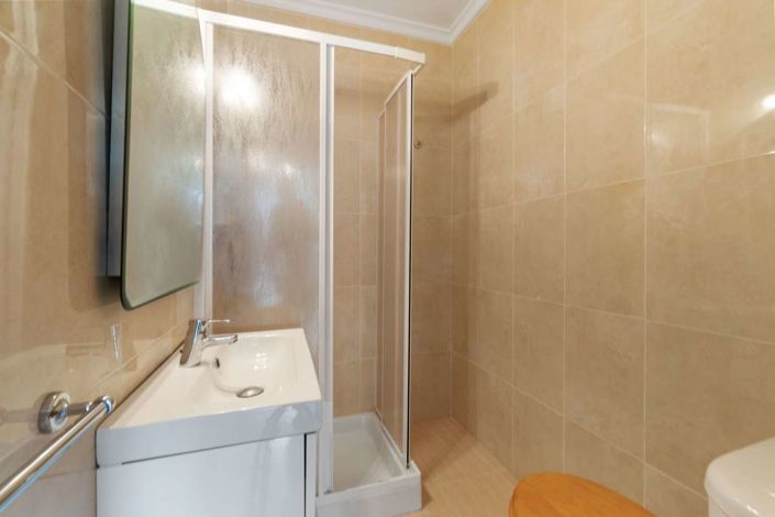 Image No.15-3 Bed Townhouse for sale