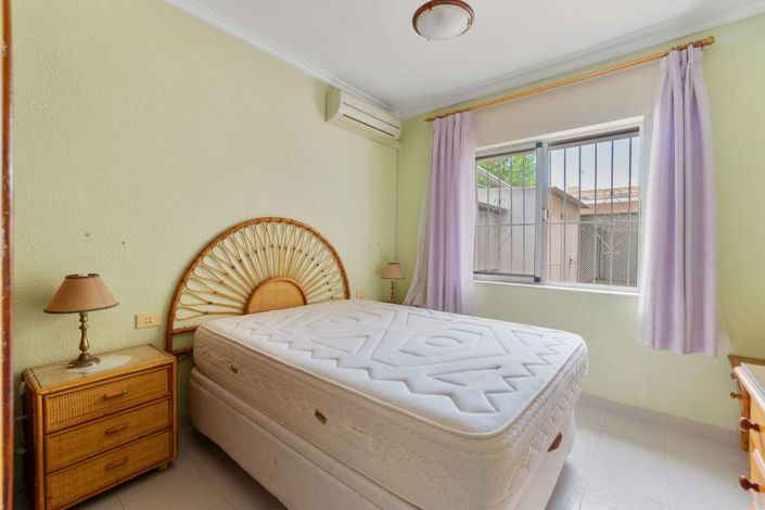 Image No.17-3 Bed Townhouse for sale