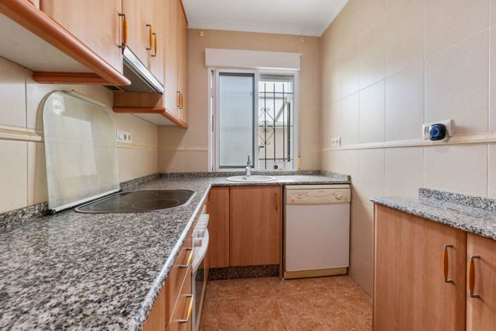 Image No.7-3 Bed Townhouse for sale