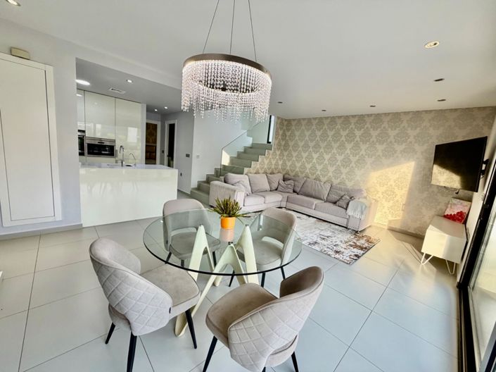 Image No.8-3 Bed Villa for sale