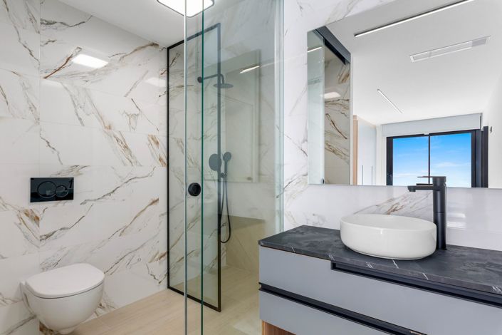 Image No.20-3 Bed Apartment for sale