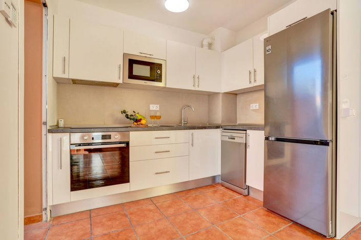 Image No.11-2 Bed Apartment for sale