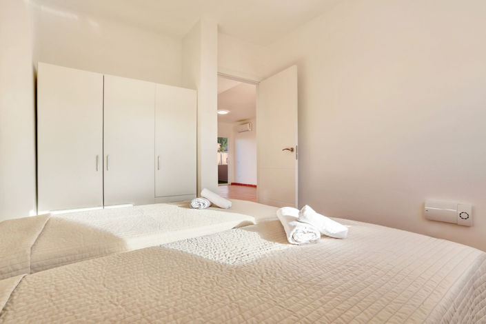 Image No.22-2 Bed Apartment for sale