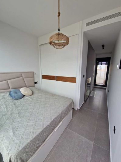 Image No.11-3 Bed Townhouse for sale