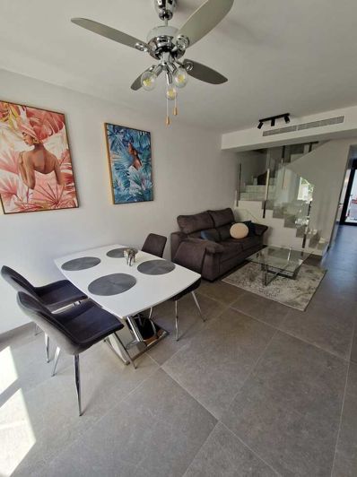 Image No.3-3 Bed Townhouse for sale