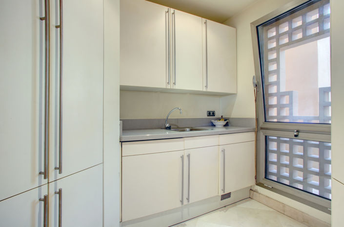 Image No.10-3 Bed Apartment for sale