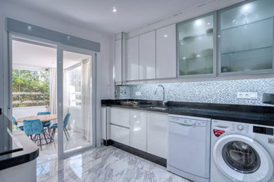 b98le8d7m9k3degpefzhs0lif8u4xzvzhwxtmggyekxx9