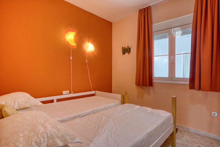 Image No.27-2 Bed Apartment for sale