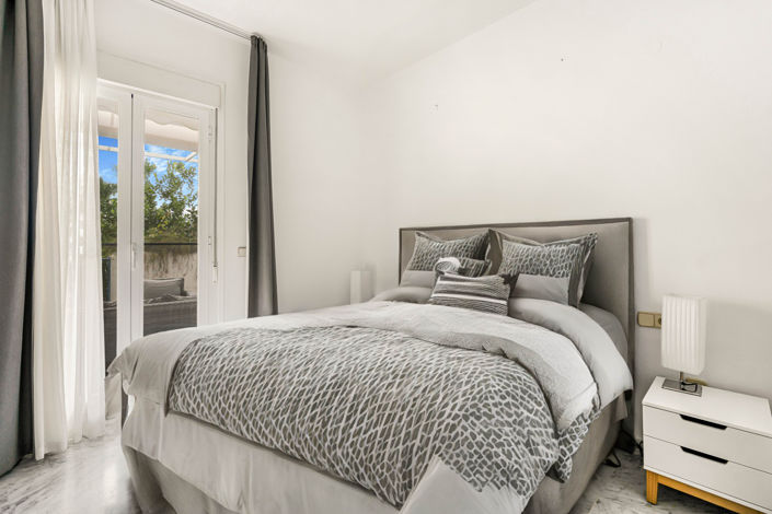 Image No.8-2 Bed Apartment for sale