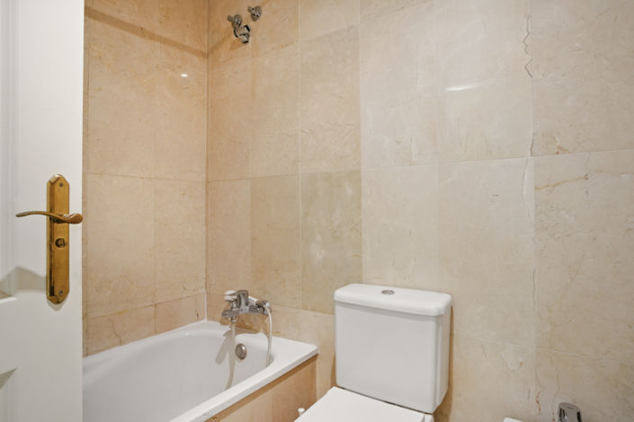 Image No.19-3 Bed Apartment for sale