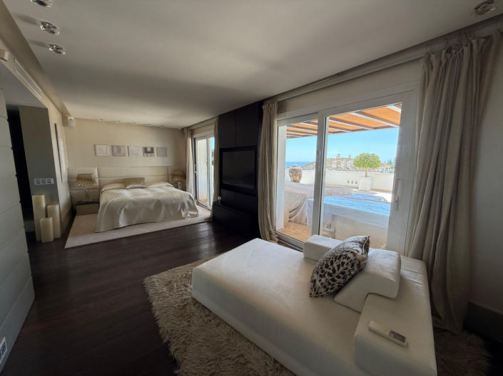 Image No.34-4 Bed Penthouse for sale