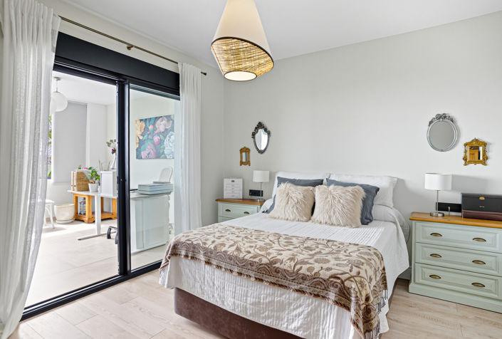 Image No.9-3 Bed Apartment for sale