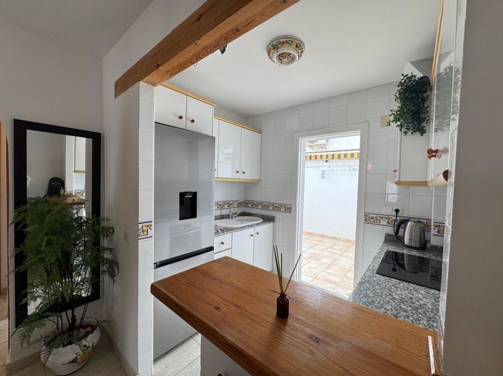 Image No.6-3 Bed Townhouse for sale