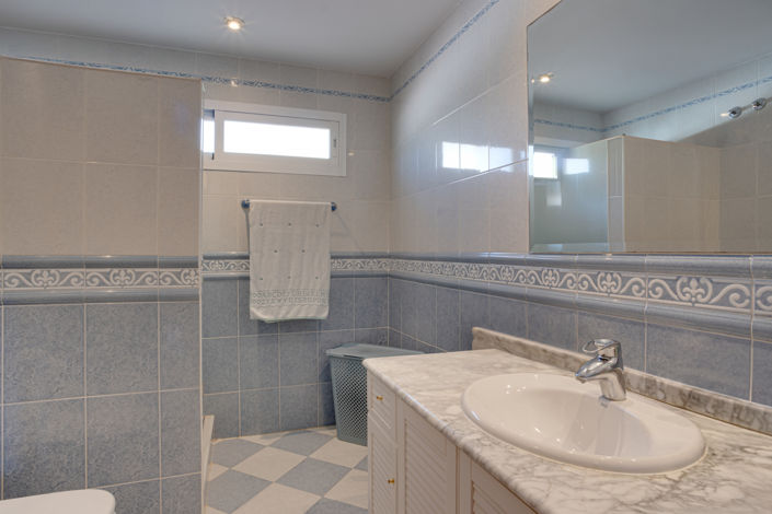 Image No.22-5 Bed Villa for sale