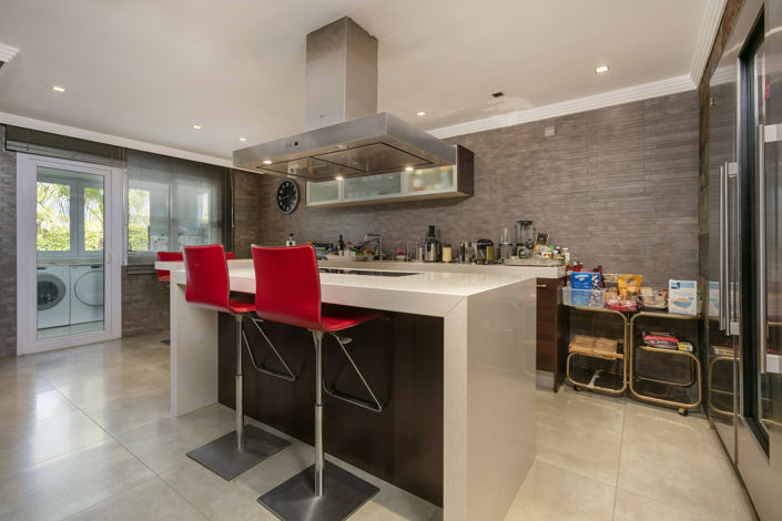 Image No.24-4 Bed Apartment for sale