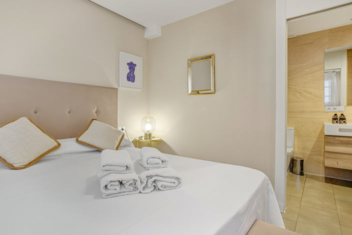 Image No.10-2 Bed Apartment for sale