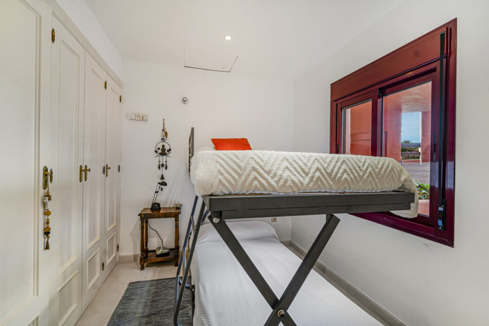 Image No.14-3 Bed Apartment for sale