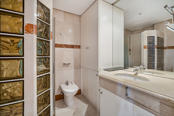 Image No.27-3 Bed Apartment for sale